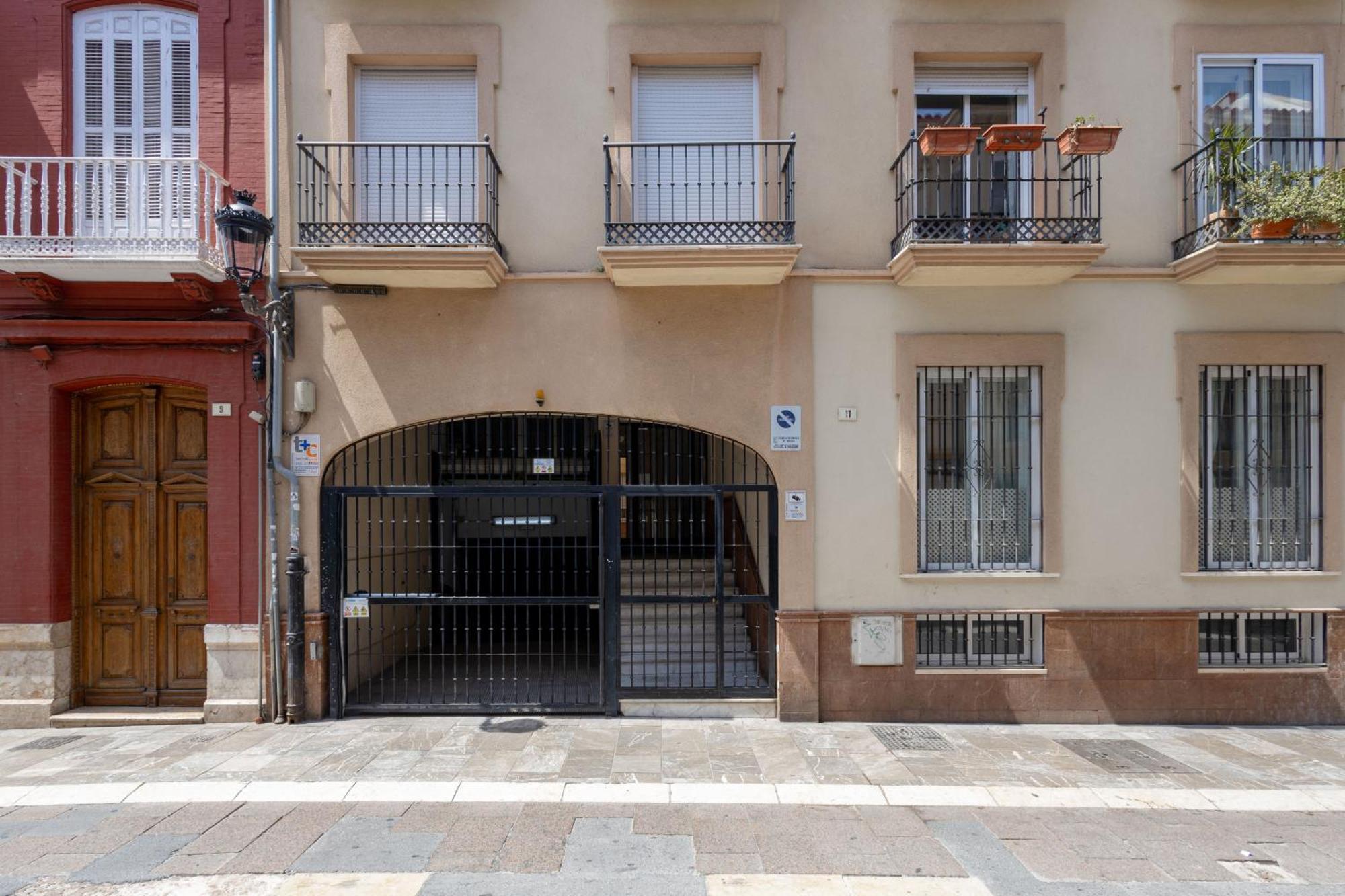 C21 Trendy 2 Bdr & Parking Downtown Lägenhet Málaga Exteriör bild